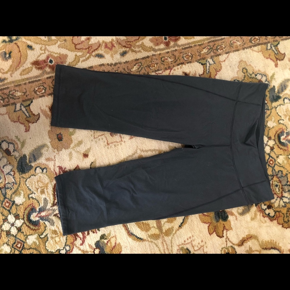 Lululemon Cropped Pants